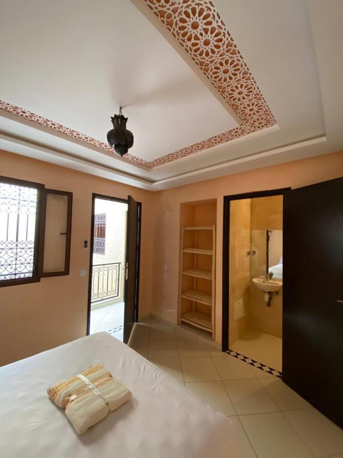 Private Riad 3Ch Salon, Terrasse Avec Jacuzzi , A Jemaa El Fna Marrakesh Bagian luar foto