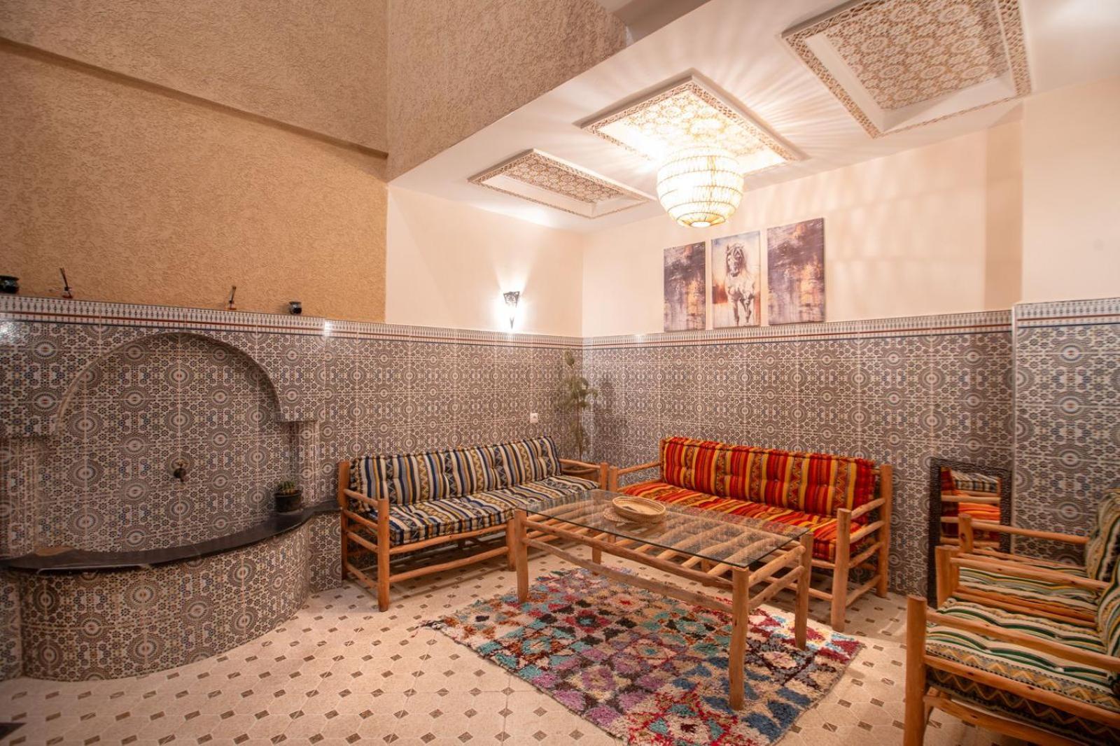 Private Riad 3Ch Salon, Terrasse Avec Jacuzzi , A Jemaa El Fna Marrakesh Bagian luar foto