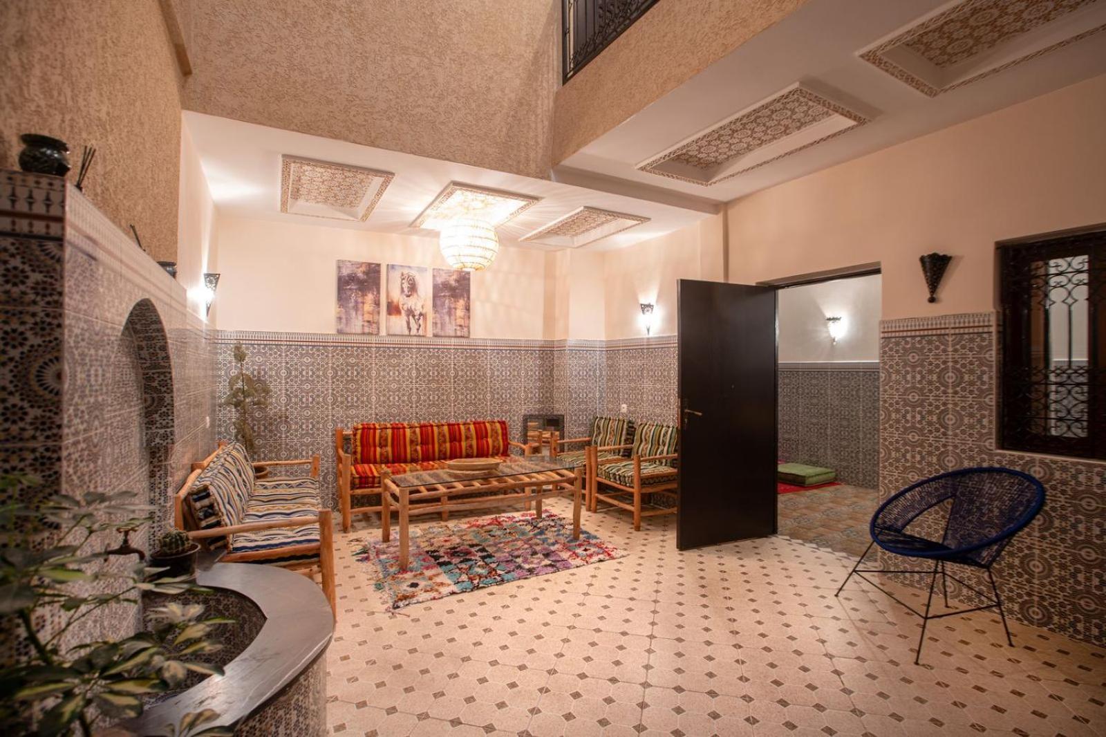 Private Riad 3Ch Salon, Terrasse Avec Jacuzzi , A Jemaa El Fna Marrakesh Bagian luar foto
