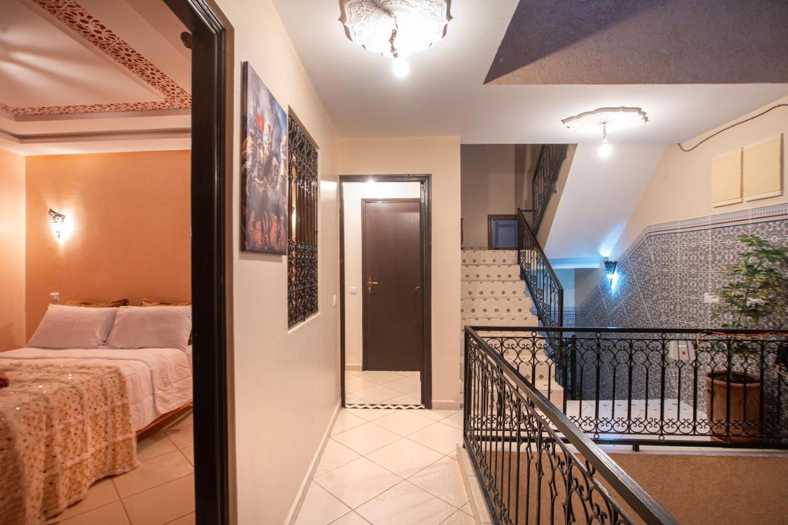 Private Riad 3Ch Salon, Terrasse Avec Jacuzzi , A Jemaa El Fna Marrakesh Bagian luar foto